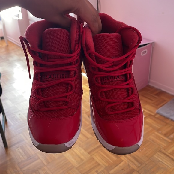 Jordans - Picture 4 of 4